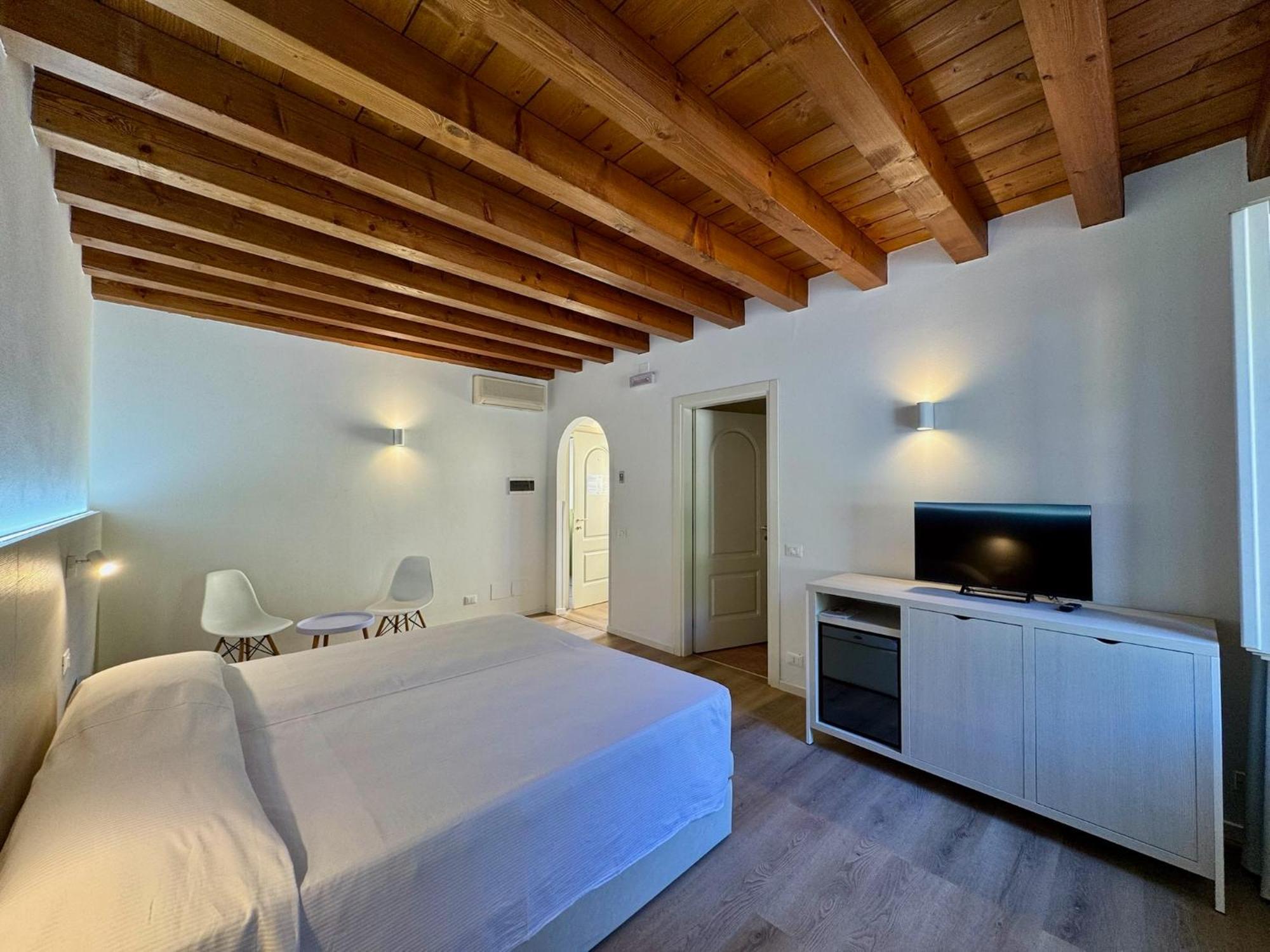 Corte Impero Hotel & Restaurant Афи Екстериор снимка