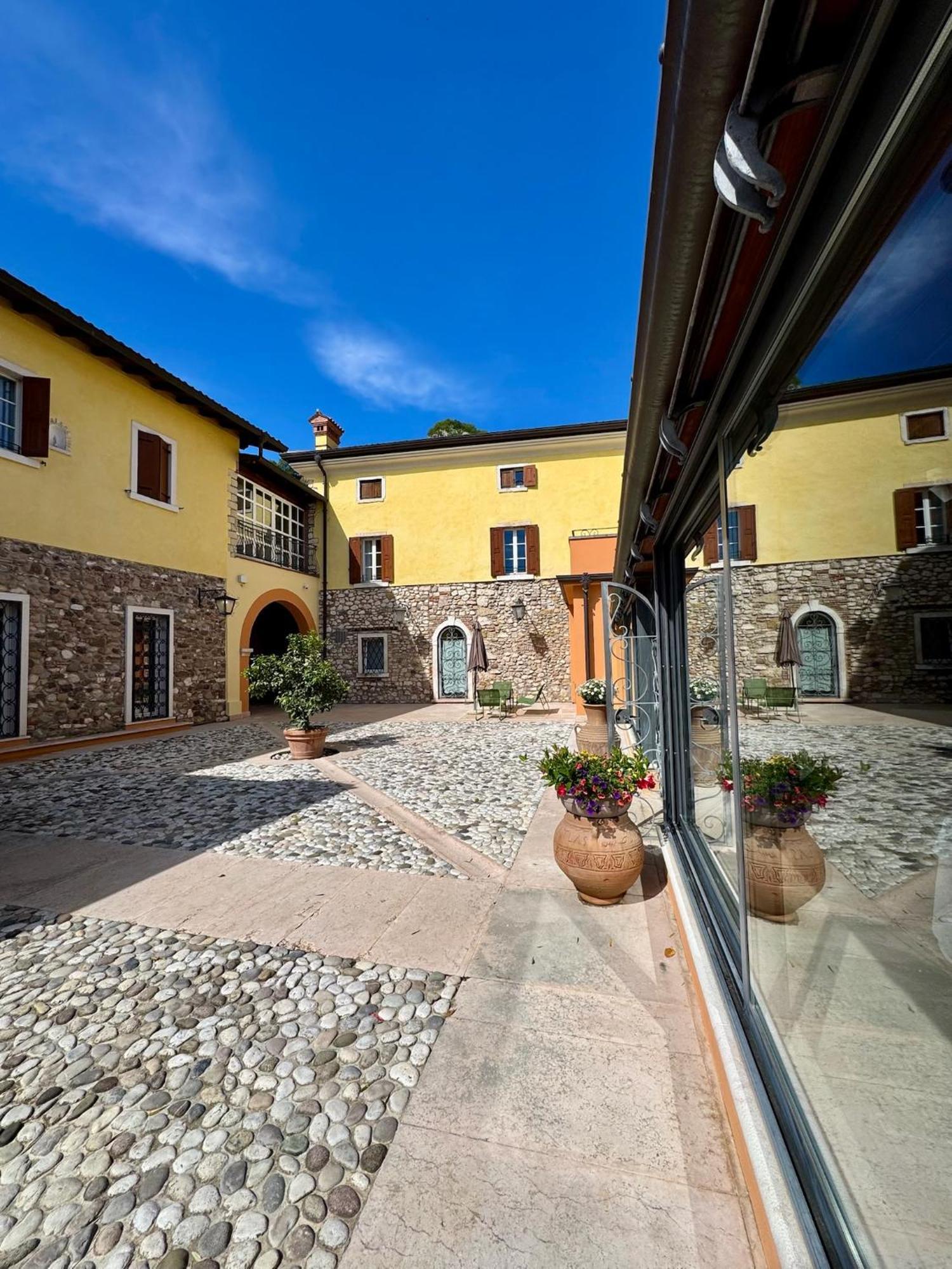 Corte Impero Hotel & Restaurant Афи Екстериор снимка
